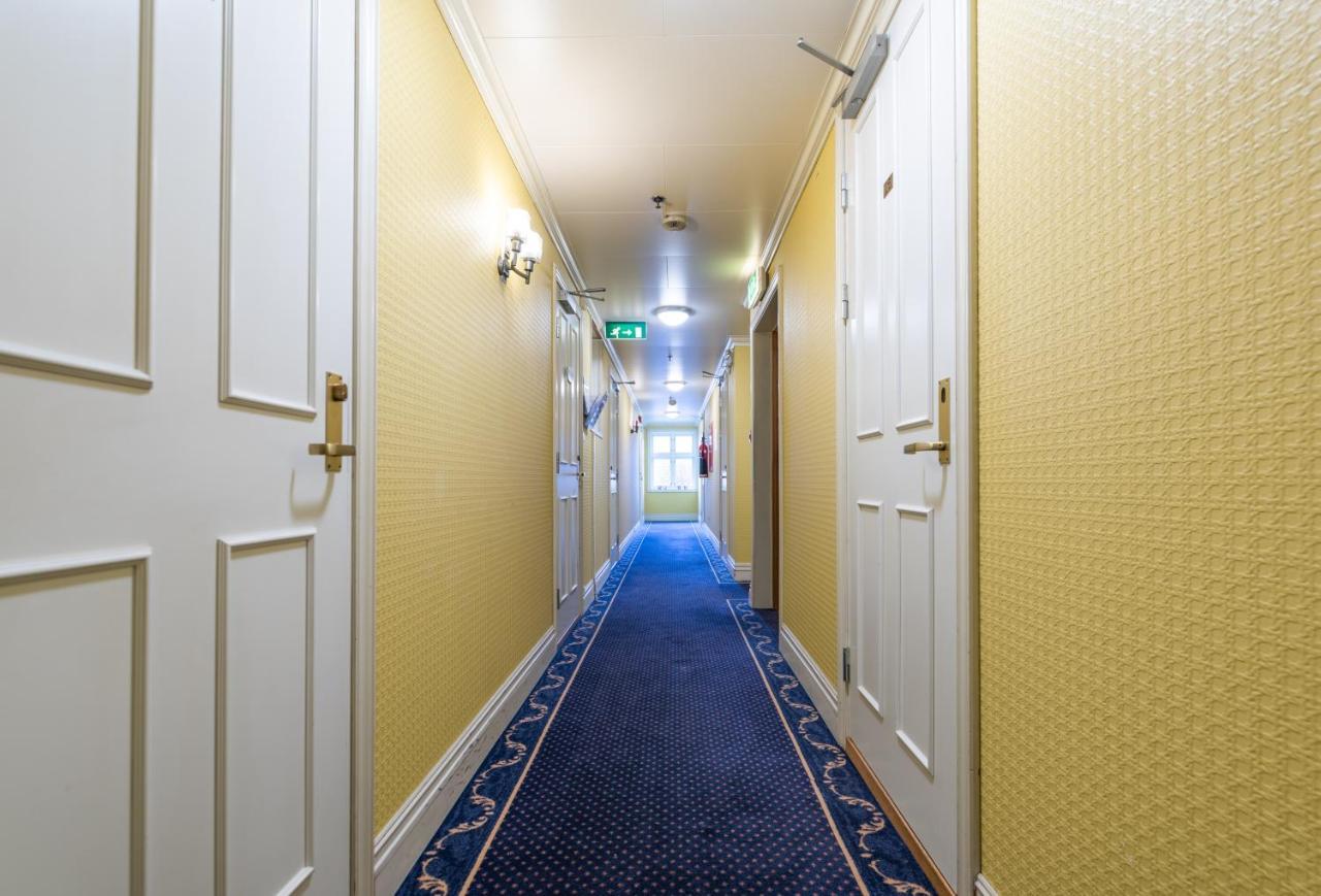 Grand Hotell Sauda Budget Kültér fotó